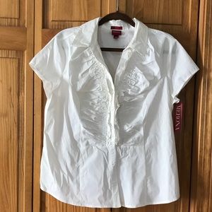 NWT Short sleeve stretch button up top